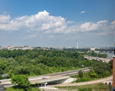1021 Arlington Boulevard - Photo Thumbnail 25