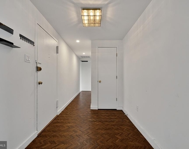 1021 Arlington Boulevard - Photo Thumbnail 29