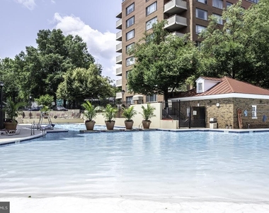 1021 Arlington Boulevard - Photo Thumbnail 46