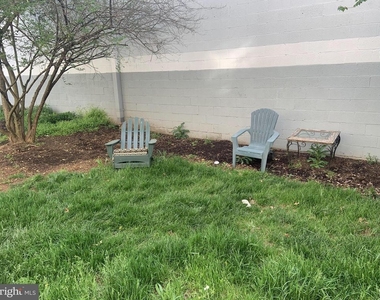 732 N Oakland Street - Photo Thumbnail 17