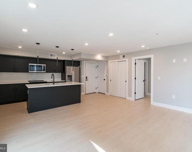 6604 Ridge Avenue - Photo Thumbnail 5