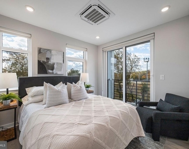 3449 Scotts Lane - Photo Thumbnail 3