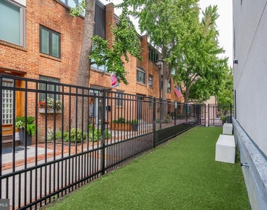 507 S 8th Street - Photo Thumbnail 11