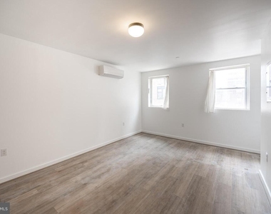 711 W Thompson Street - Photo Thumbnail 4