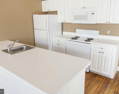 1222 Arch Street - Photo Thumbnail 1