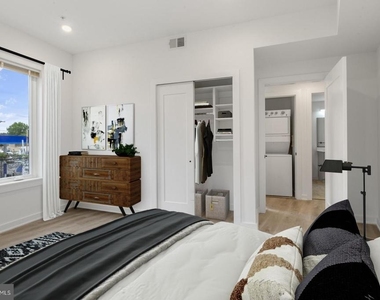 2046 E Lehigh Avenue - Photo Thumbnail 13