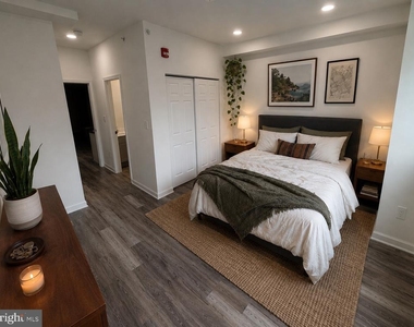 1219 W Butler Street - Photo Thumbnail 1