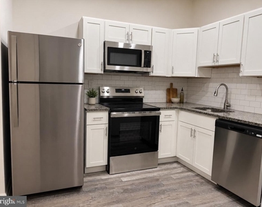 1219 W Butler Street - Photo Thumbnail 3