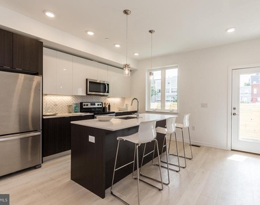 1236 N Taney Street - Photo Thumbnail 3