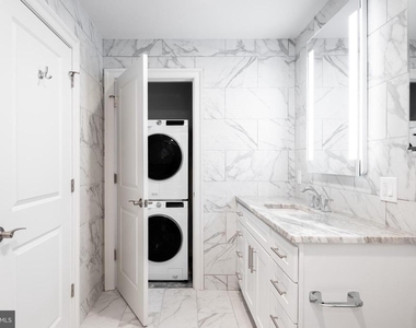 2121 Market Street - Photo Thumbnail 8