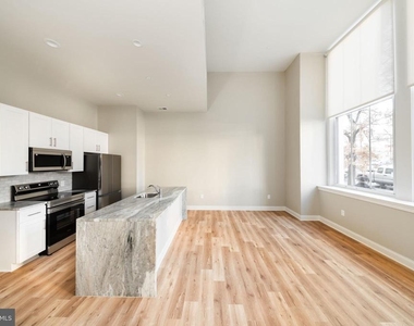 2121 Market Street - Photo Thumbnail 1