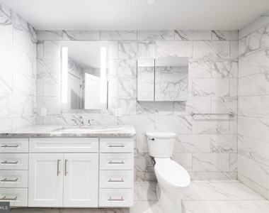 2121 Market Street - Photo Thumbnail 7