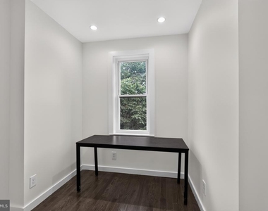 1911 S Lambert Street - Photo Thumbnail 26
