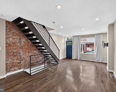 1911 S Lambert Street - Photo Thumbnail 5