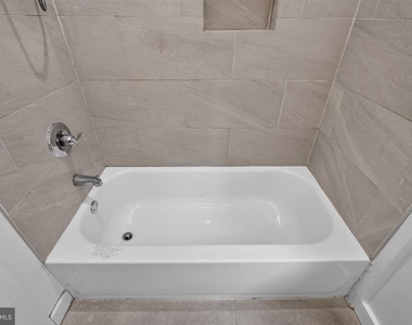1911 S Lambert Street - Photo Thumbnail 22