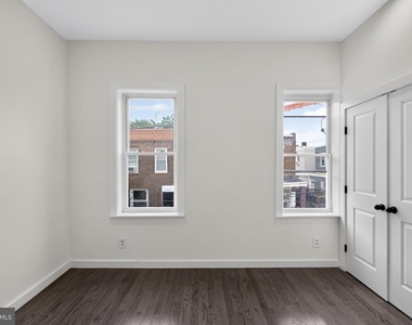 1911 S Lambert Street - Photo Thumbnail 18