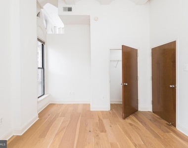 701-1 Sansom Street - Photo Thumbnail 10