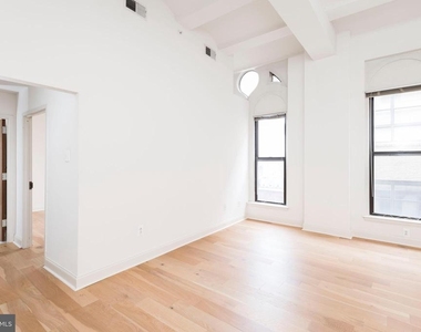 701-1 Sansom Street - Photo Thumbnail 8