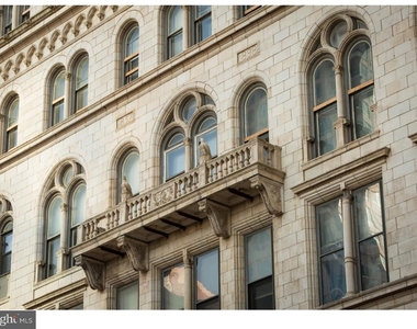 701-1 Sansom Street - Photo Thumbnail 3