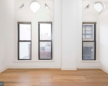 701-1 Sansom Street - Photo Thumbnail 11