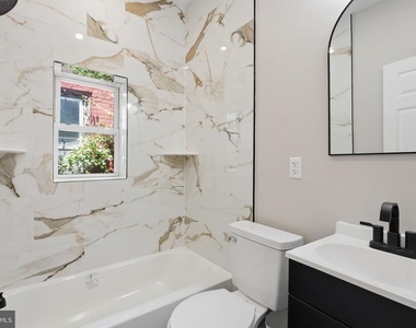 865 N 47th Street - Photo Thumbnail 8