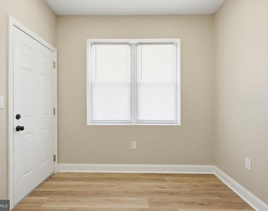 865 N 47th Street - Photo Thumbnail 12