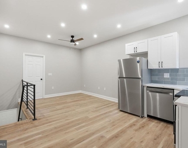 865 N 47th Street - Photo Thumbnail 3
