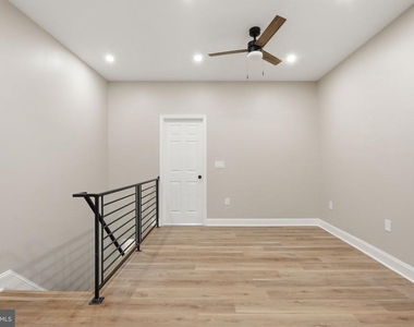 865 N 47th Street - Photo Thumbnail 13