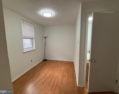 524 N Natrona Street - Photo Thumbnail 5