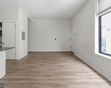 360 Monastery Avenue - Photo Thumbnail 8