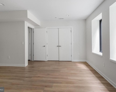 360 Monastery Avenue - Photo Thumbnail 10