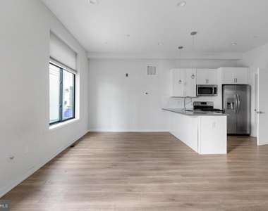 360 Monastery Avenue - Photo Thumbnail 2