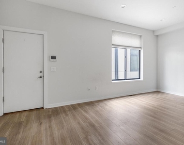360 Monastery Avenue - Photo Thumbnail 4