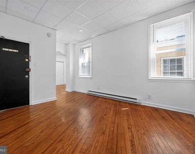 1438 S 13th Street - Photo Thumbnail 4