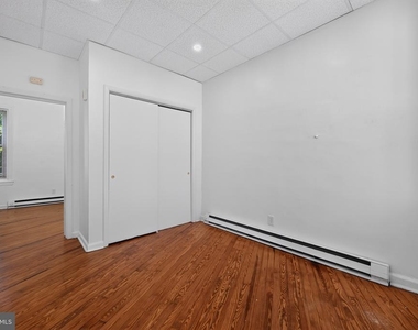 1438 S 13th Street - Photo Thumbnail 5