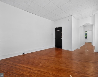 1438 S 13th Street - Photo Thumbnail 3