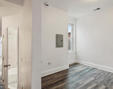 1334 N 29th Street - Photo Thumbnail 4