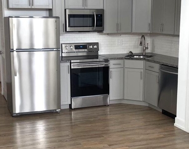 221 W Main Street - Photo Thumbnail 6