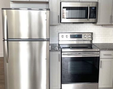221 W Main Street - Photo Thumbnail 9