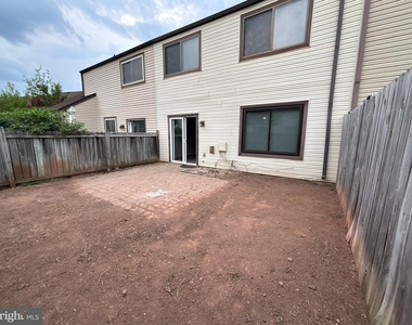 476 Bridge Street - Photo Thumbnail 37