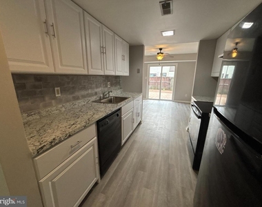 476 Bridge Street - Photo Thumbnail 13