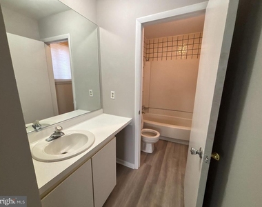 476 Bridge Street - Photo Thumbnail 23