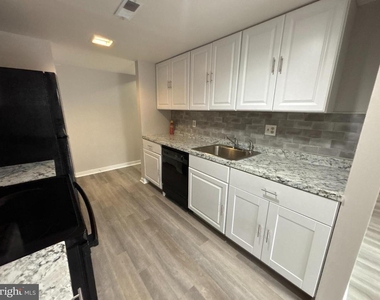 476 Bridge Street - Photo Thumbnail 12