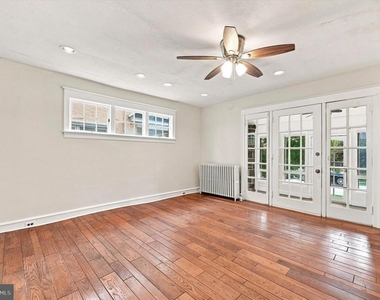 122 Wilson Avenue - Photo Thumbnail 5