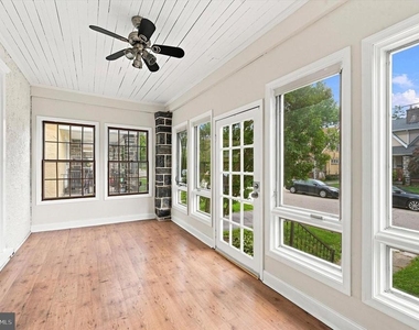 122 Wilson Avenue - Photo Thumbnail 2