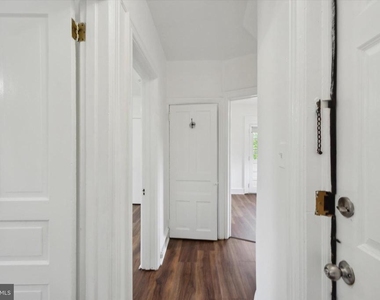 313 Dartmouth Avenue - Photo Thumbnail 5