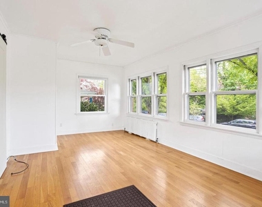 313 Dartmouth Avenue - Photo Thumbnail 12