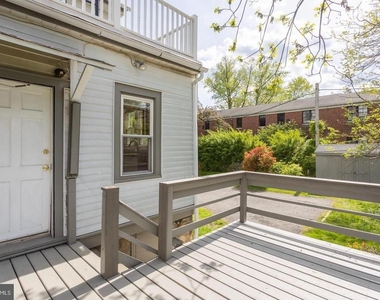 313 Dartmouth Avenue - Photo Thumbnail 3