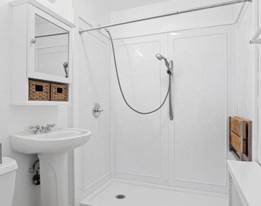313 Dartmouth Avenue - Photo Thumbnail 8