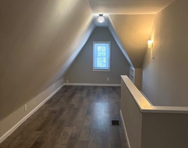 221 Rockingham Road - Photo Thumbnail 11